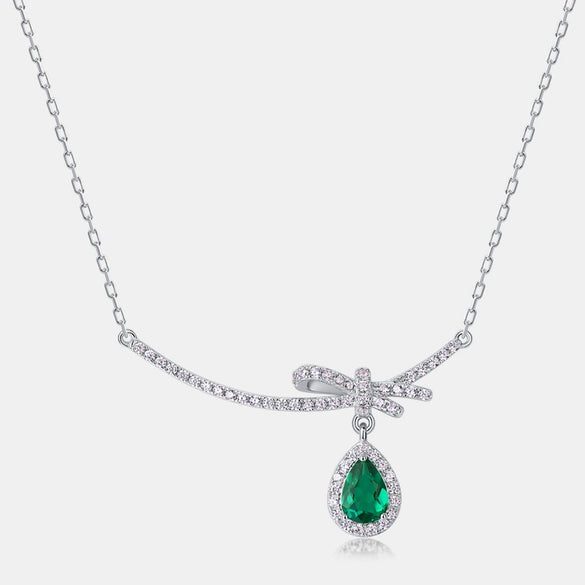 Silver Bow Inlaid Cultured Emerald Clavicle Necklace With Diamond Design