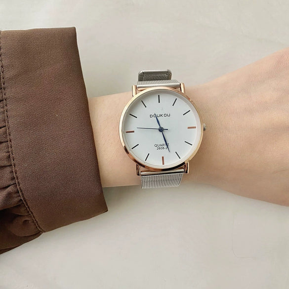 Silver Bracelet Watch Stainless Steel Band Round Dial Retro Artistic Couple's Watch