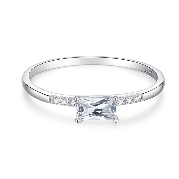 Silver 925 Diamond Vshaped Row Ring For Women With Geometric Design