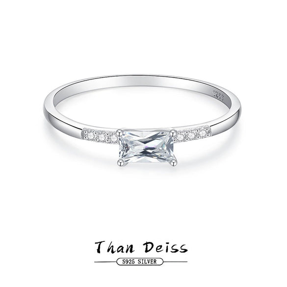 Silver 925 Diamond Vshaped Row Ring For Women With Geometric Design