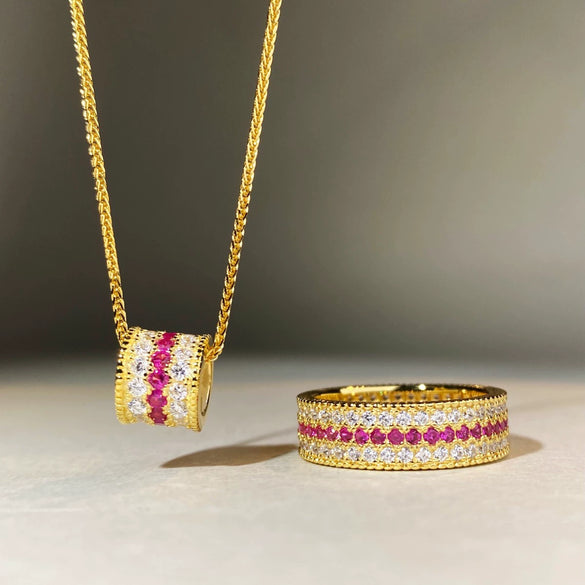 Silver Flashing Round Retro Classic Style Necklace Pendant With Electroplating Treatment