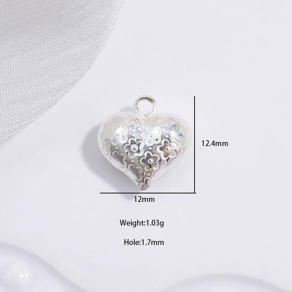 Silver Heartshaped Pendant With Stereo Gloss And Thread Grid Pattern Electroplated