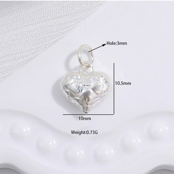 Silver Heartshaped Pendant With Stereo Gloss And Thread Grid Pattern Electroplated