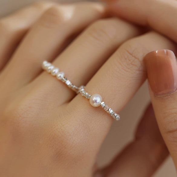 Silver Natural Freshwater Pearl Ring Light Luxury Design For Women