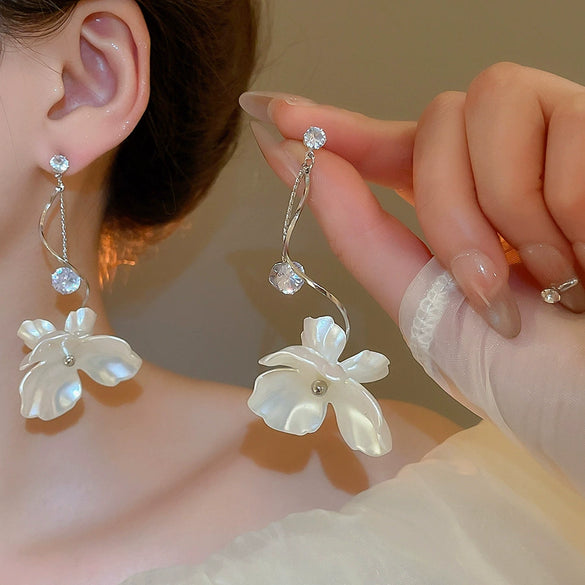 Silver Needle Earrings With Diamond Inlaid Imitation Pearl Petals And Tassel Geometric Shape High End And Versatile Design