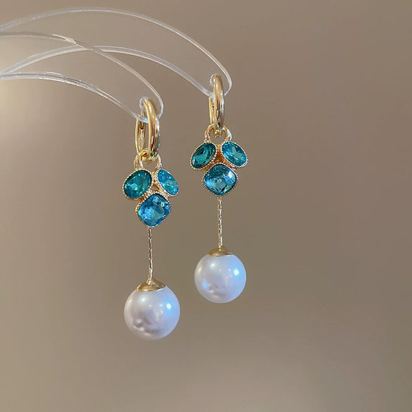 Silver Needle Glass Crystal Flower Earrings In Fresh Style With Electroplating For Women