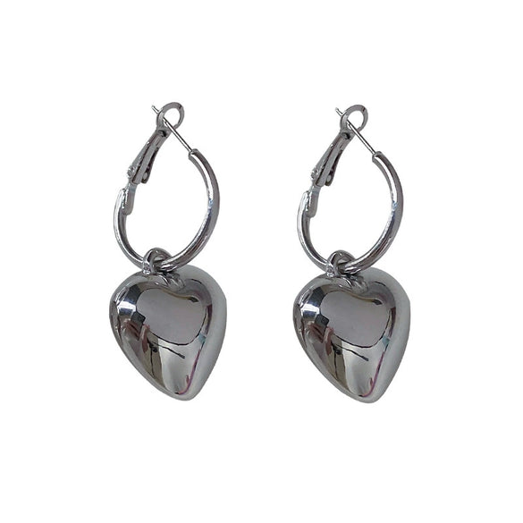 Silver Needle Metal Heart Plain Hoop Earrings Elegant Cold Style Electroplated For Women