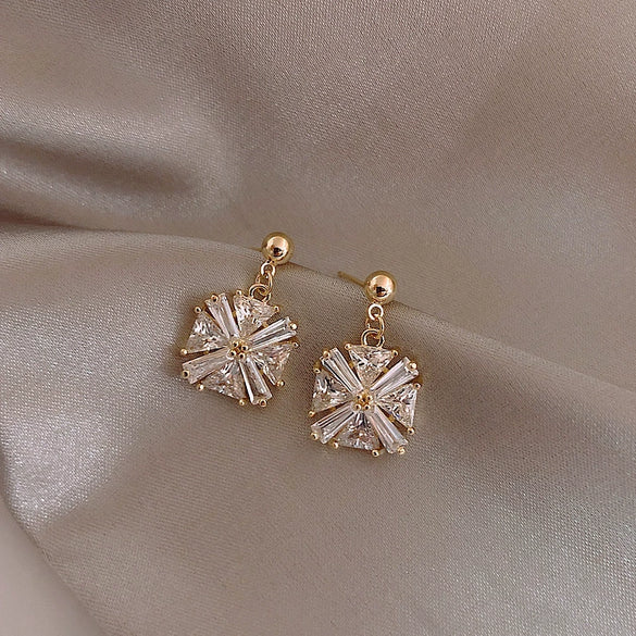 Silver Pearl Diamondembedded Long Tassel Earrings For Fashionable Women With Fairy Temperament And Allmatch Feature Suitable For Fashion Ol Style