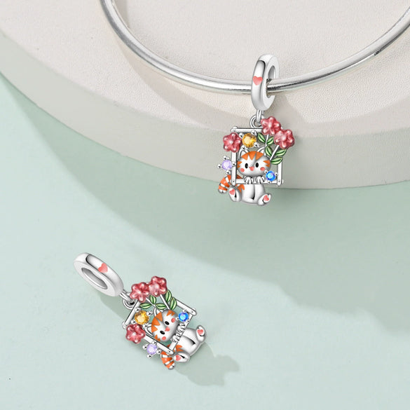 Silver Plated Diy Jewelry Beaded Accessories Bracelet With Cute Pet Rabbit Bear Pendant And Dripping Oil Design