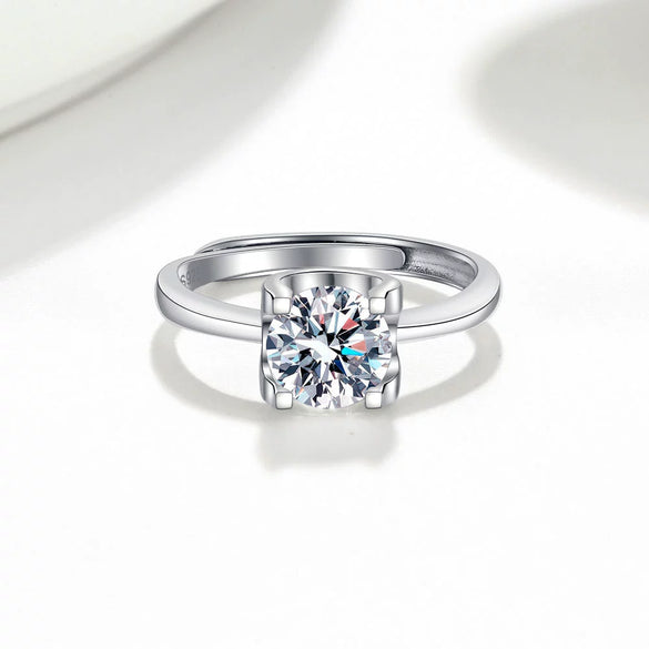 Silver Ushaped Cow Head Ring For Ladies With Geometric Pattern And Electroplating Treatment