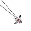 Simple Animal Bee Pendant Necklace Jewelry With Diamond Treatment Process And Alloy Pendant For Clavicle Chain