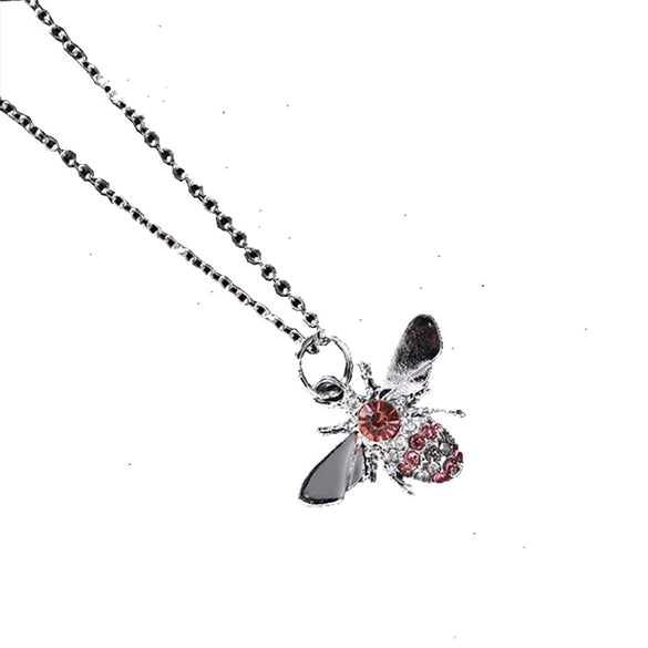Simple Animal Bee Pendant Necklace Jewelry With Diamond Treatment Process And Alloy Pendant For Clavicle Chain
