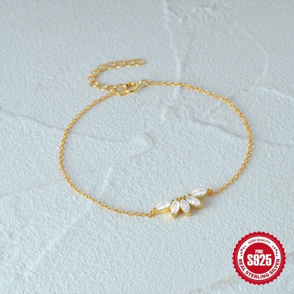 Simple Classic Women's Bracelet In S925 Sterling Silver With Horse Eye Crown Zircon Inlaid And Geometric Pattern Electroplated