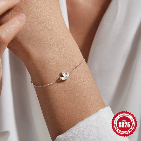 Simple Classic Women's S925 Sterling Silver Bracelet With Horse Eye Zircon Inlaid And Electroplating Geometric Design