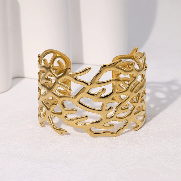 Simple Cold Style Geometric Love Flower French Gold Plated Stainless Steel Bracelet For Women