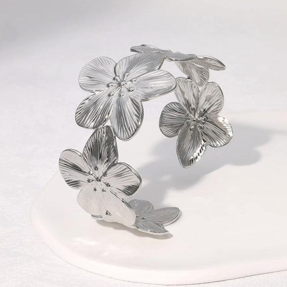 Simple Cold Style Geometric Love Flower French Gold Plated Stainless Steel Bracelet For Women