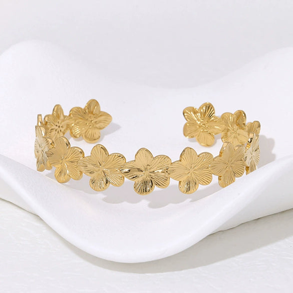 Simple Cold Style Geometric Love Flower French Gold Plated Stainless Steel Bracelet For Women