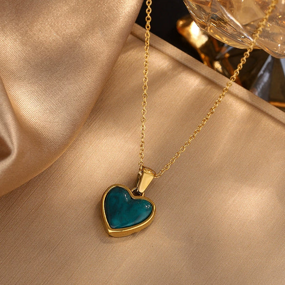 Simple Design Stainless Steel Heart Pendant Necklace For Women With Electroplating Treatment And Ochain
