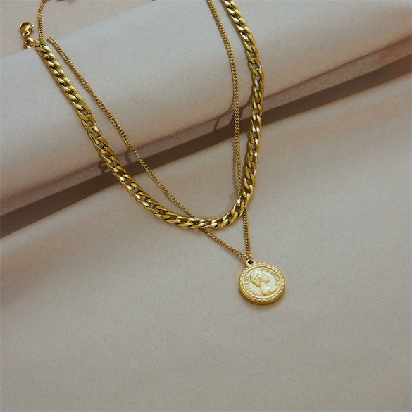 Simple Double Layer Chain Queen Portrait Round Pendant Titanium Steel Necklace With Geometric Pattern And Electroplating