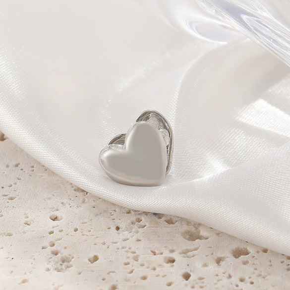 Simple Ear Free Love Ear Clip Heart Shaped Alloy Earrings For Women With Electroplating Design