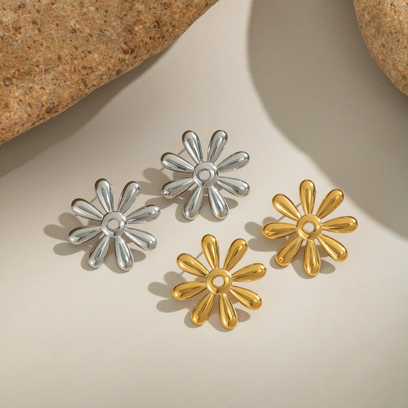 Simple Elegant Small Fresh Casual Pastoral Flower Earrings Stainless Steel 18K Real Gold Electroplated