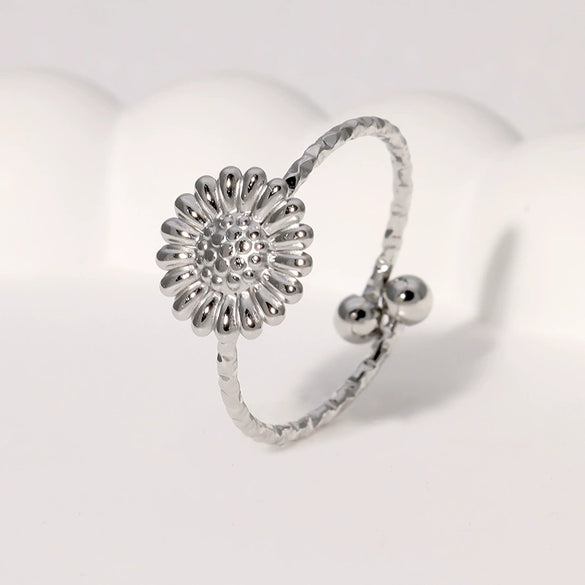 Simple Exquisite Fashionable Versatile Daisy Flower Ring High Grade Gold Plated Adjustable Stainless Steel Ring