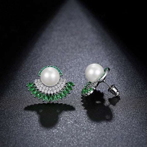 Simple Fan Shaped Pearl Stud Earrings Copper Inlaid Zircon Electroplated Geometric Design Women's Fashion Jewelry Wholesale