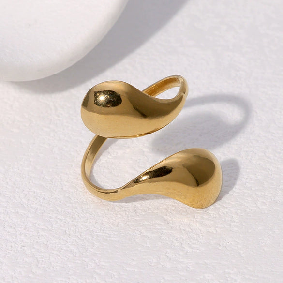 Simple Fashion Cold Wind Food Finger Ring Drop Shape Gold Plated Stainless Steel Ring For Women
