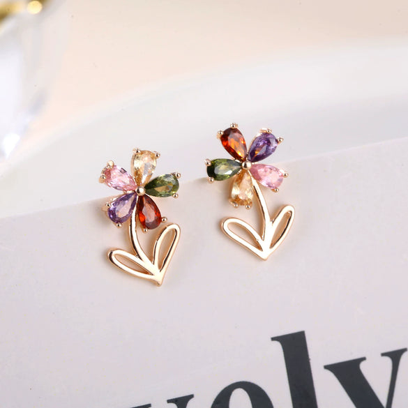 Simple Fashion Copper Five Petal Flower Earrings With Shiny Zircon Style Sweet Cute Eye Catching Floral Earrings