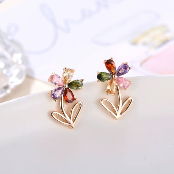 Simple Fashion Copper Five Petal Flower Earrings With Shiny Zircon Style Sweet Cute Eye Catching Floral Earrings