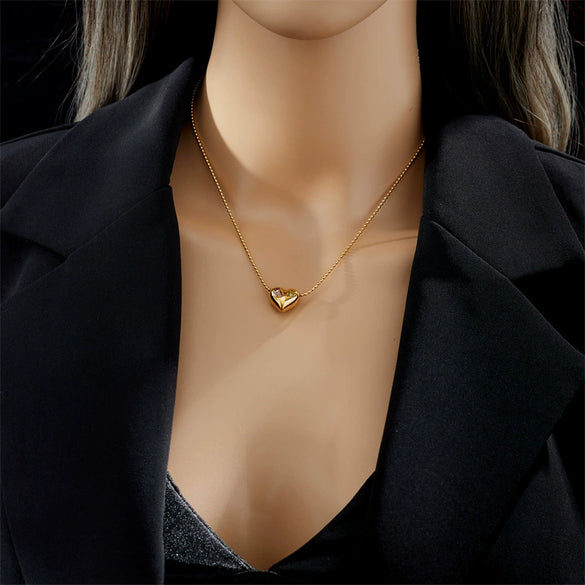 Simple Fashion Glossy 3D Love Heart Shape Pendant Bead Chain Necklace In Titanium Steel With Electroplating