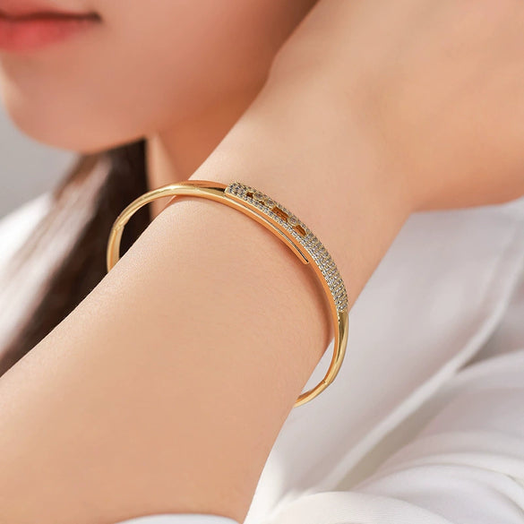 Simple Fashion Highend Sense Alloy Microinlaid Zircon Electroplating Bracelet Jewelry