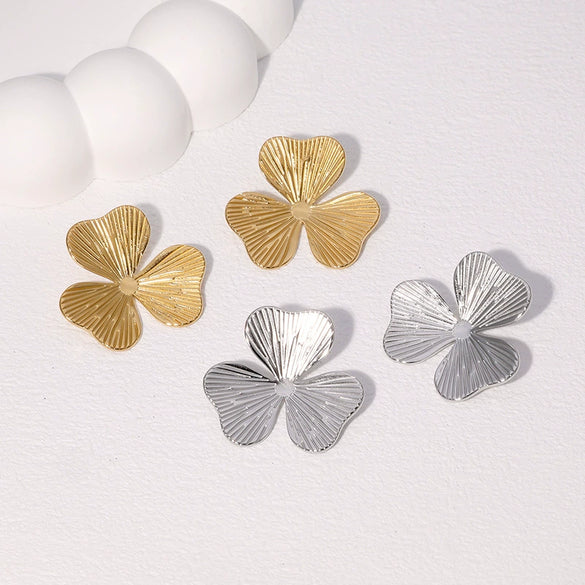 Simple Fashion Stainless Steel Flower Earrings For Women With Electroplating Design