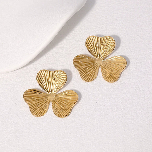 Simple Fashion Stainless Steel Flower Earrings For Women With Electroplating Design