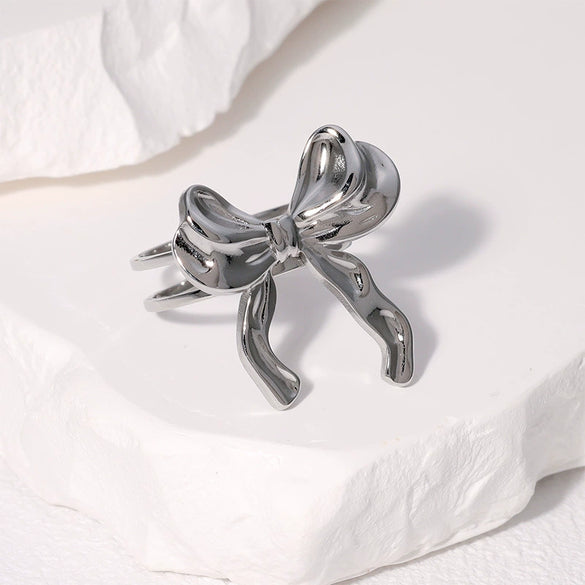 Simple Fashion Sweet Bow Stainless Steel Ring For Women With Electroplating Treatment Open Finger Design