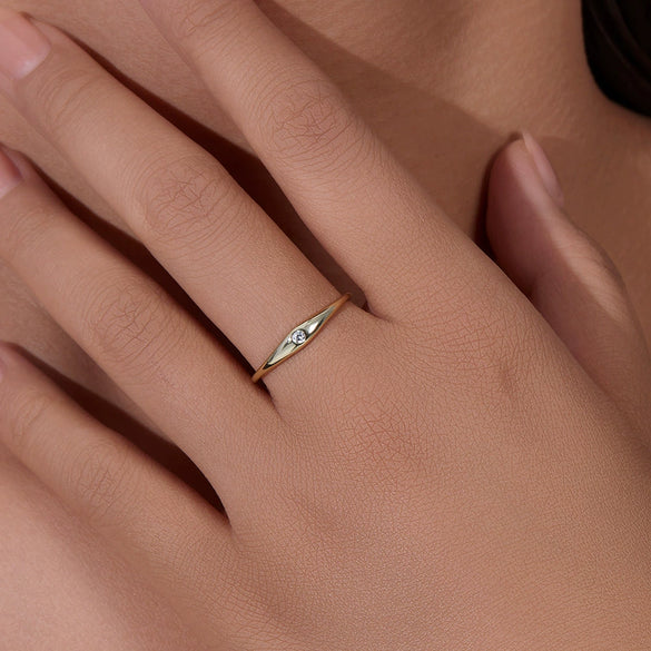 Simple Fashion Women's Ring S925 Sterling Silver Plain With Single Diamond Geometric Design