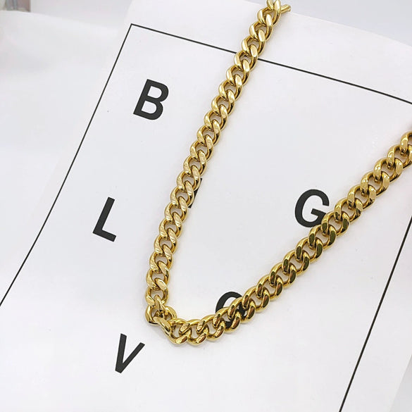 Simple Fashionable Women's Hiphop Short Clavicle Chain Titanium Steel Geometric Electroplated Necklace