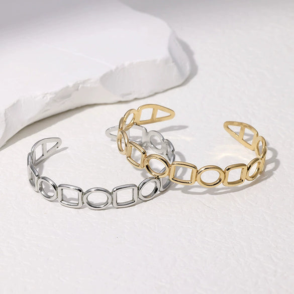 Simple Geometric Hollow Titanium Steel And Stainless Steel Female Bracelet With Electroplating Treatment