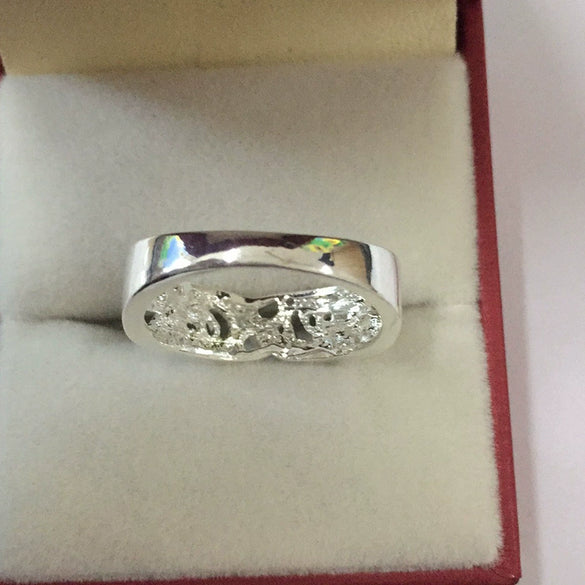 Simple Geometric Metal Women's Ring With Electroplated Finish Fashion Banquet Jewelry