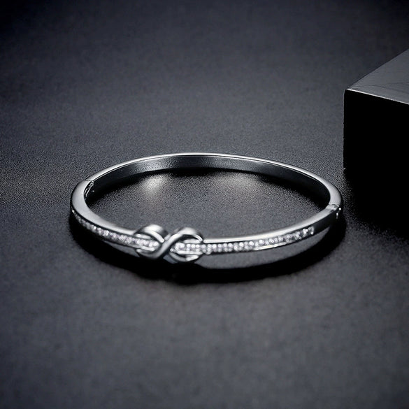 Simple Geometric Microinlaid Zircon Bracelet For Women Copper Fashion Jewelry With A Delicate Chain