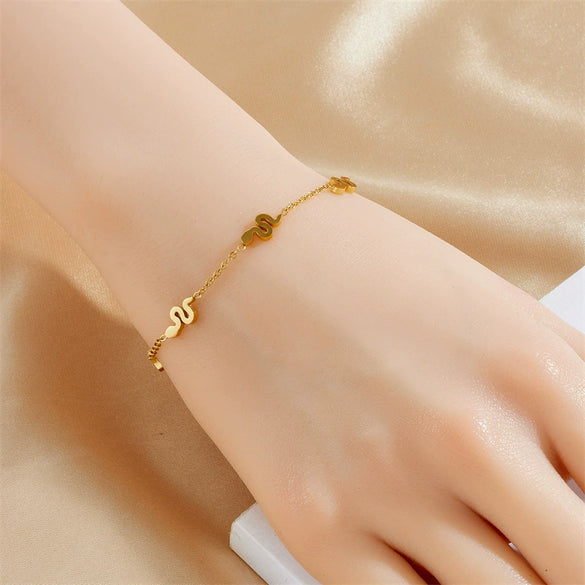 Simple Ginning Stainless Steel Snake Accessories Pendant Chain Necklace Earrings Bracelet Suit With Animal Zodiac Pattern And Electroplating Treatment