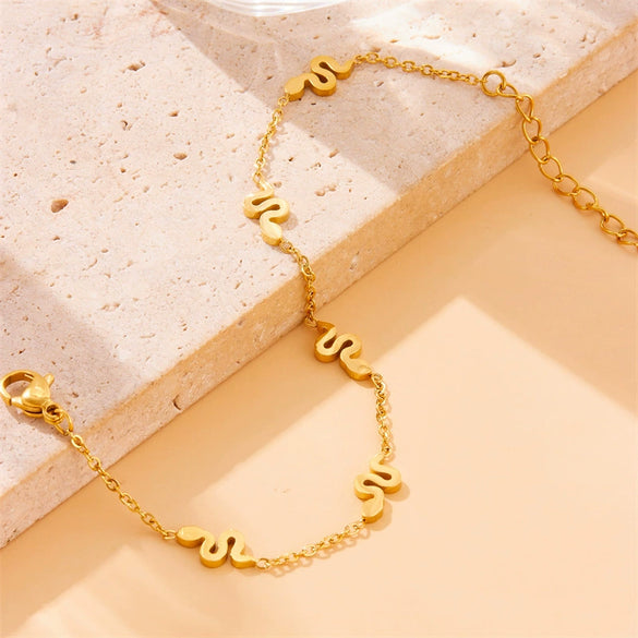 Simple Ginning Stainless Steel Snake Accessories Pendant Chain Necklace Earrings Bracelet Suit With Animal Zodiac Pattern And Electroplating Treatment