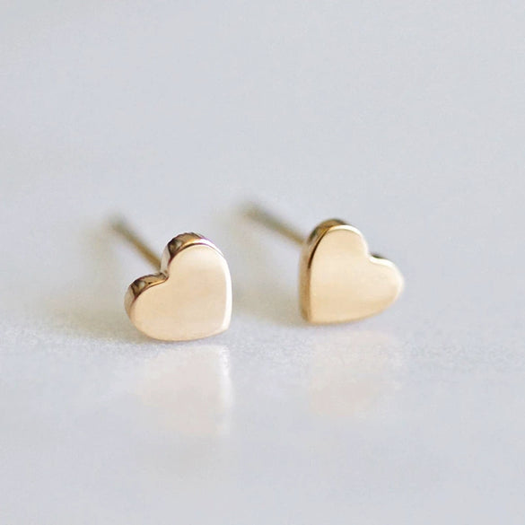 Simple Goldplated Stainless Steel Heart Shaped Ladies Earrings New Accessories Wholesale