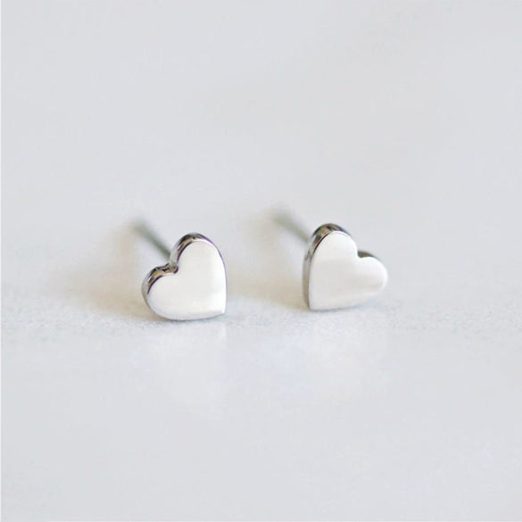 Simple Goldplated Stainless Steel Heart Shaped Ladies Earrings New Accessories Wholesale