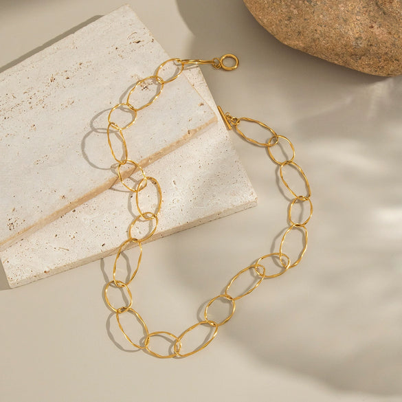 Simple Handmade Oval Chain Necklace For Women With Geometric Pendant Electroplated In Titanium Steel