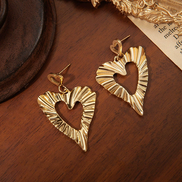 Simple Heartshaped Retro Titanium Steel Electroplated Earrings For Women