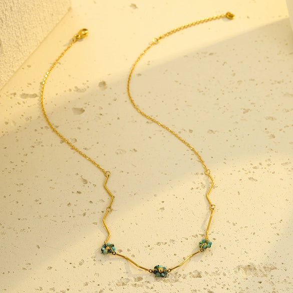 Simple Highend Natural Stone Flower Stainless Steel Necklace Electroplated Jewelry