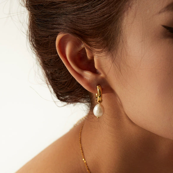 Simple Ins Style Stainless Steel Earrings With Natural Freshwater Pearl Pendant Electroplated Geometric Design For Women