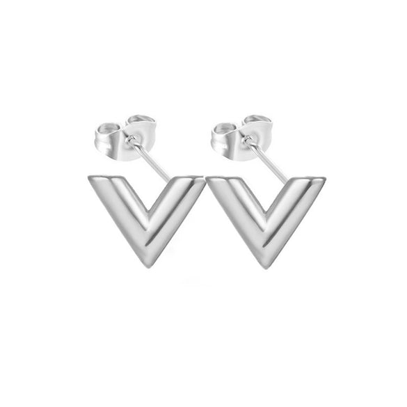 Simple Light Luxury Vletter Mother Necklace Women's Summer Clavicle Chain Colorfree Earrings Bracelet Threepiece Set Titanium Steel Electroplated Geometric Design