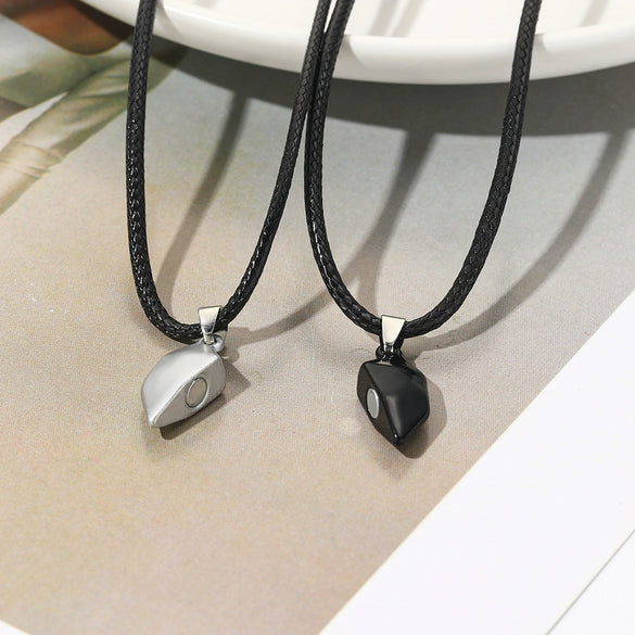 Simple Love Couple Necklace Zinc Alloy Heart Pattern